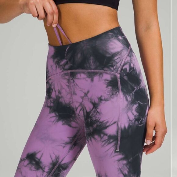 Lululemon Power Thru High-Rise Tight 25"
Over Tie Dye Wisteria Purple - Picture 2 of 7